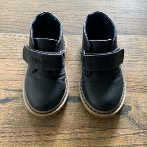 Nautica navy blue preppy ankle boots Velcro closure little girls size 6